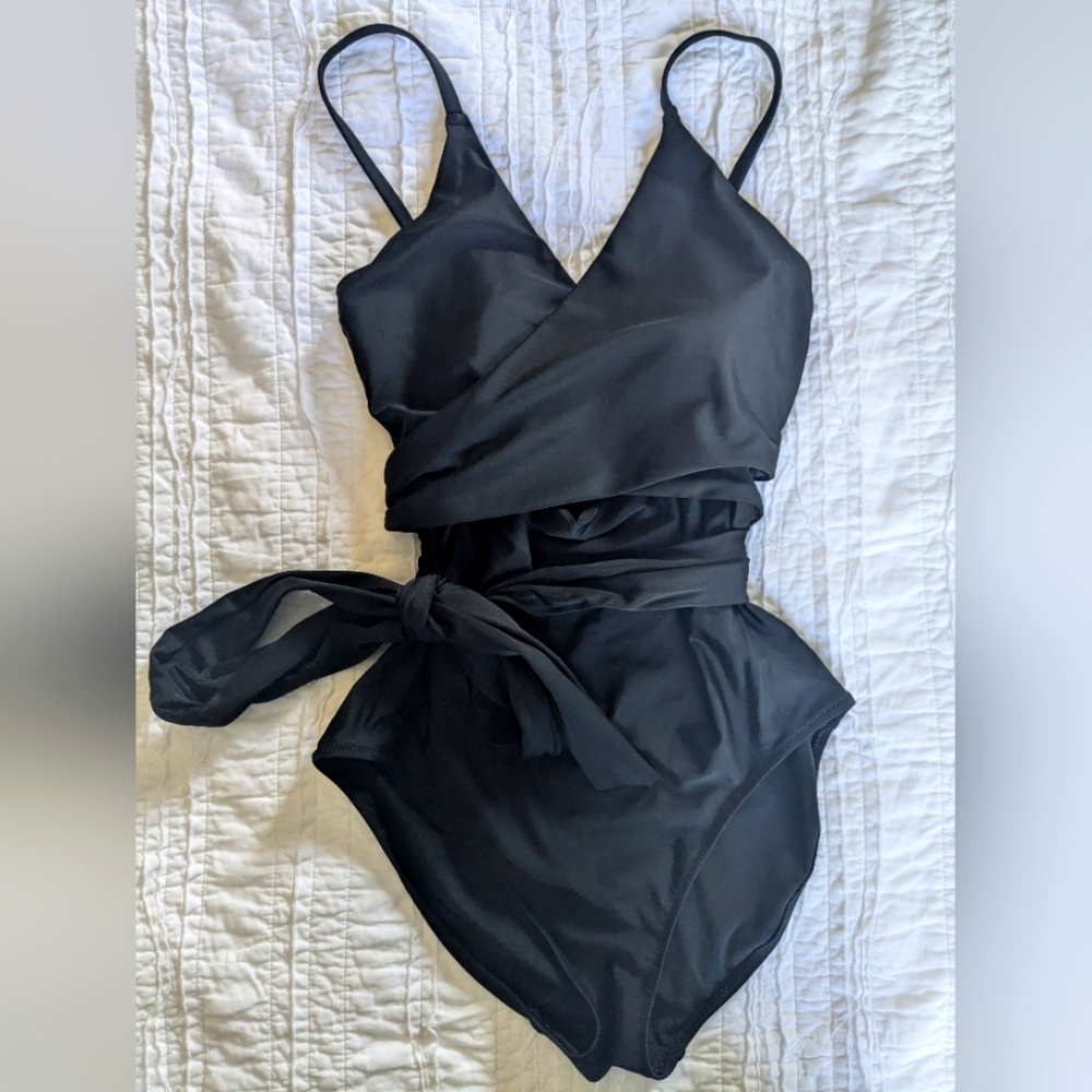 aerie black front wrap one piece swimsuit full coverage size large long